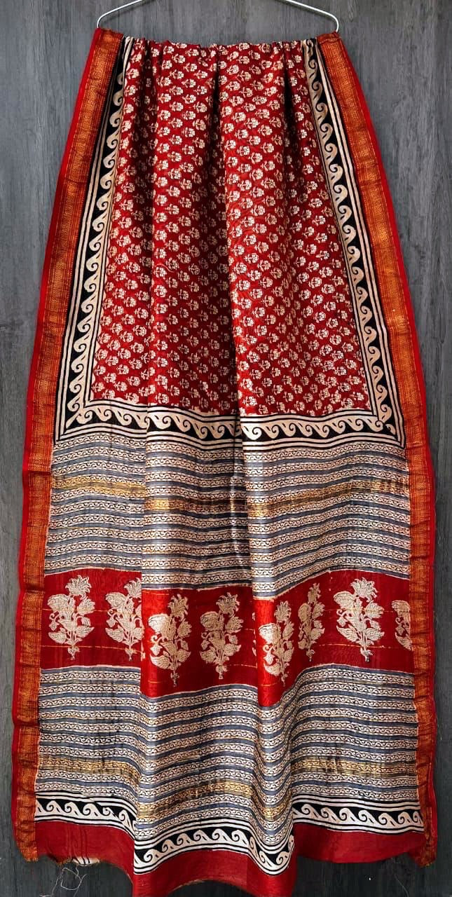 Maheshwari Silk Cotton - Red Floral